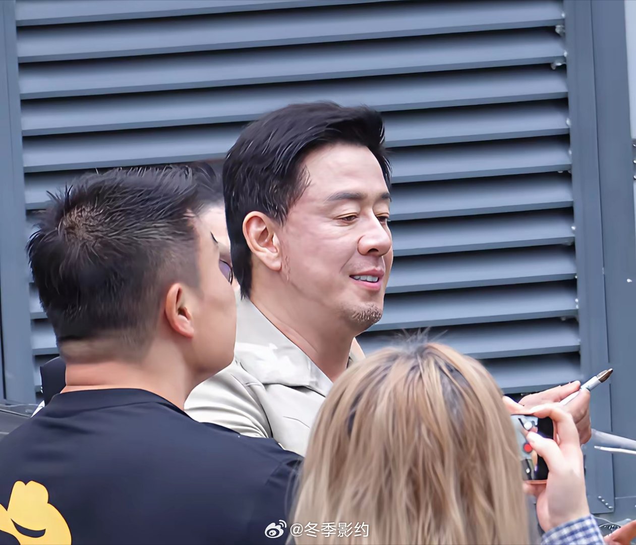 杨坤，你还能认出来吗？6月19日端午节，有网友晒出了偶遇杨坤的照片，好久不见的他