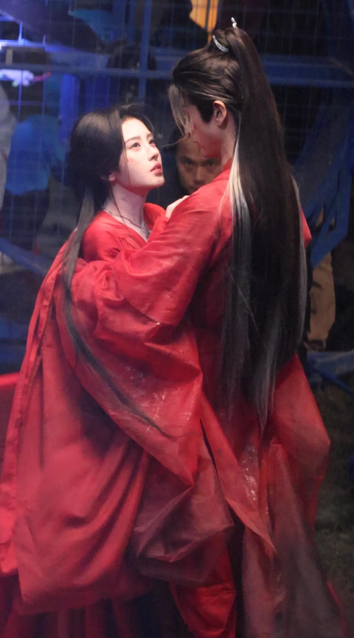 摄影小哥的位置坐的明白吗，让我来