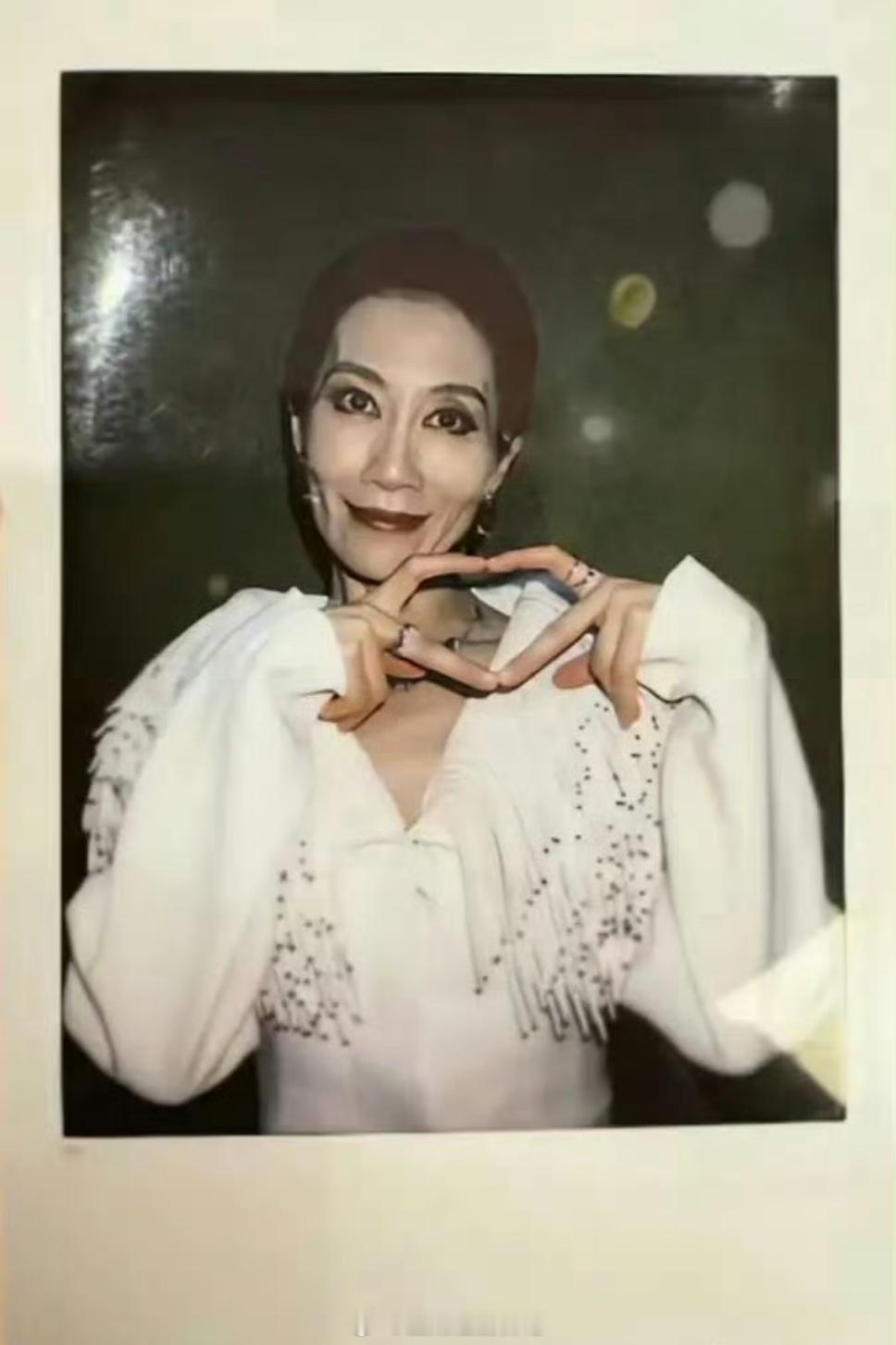 🥭这是在干什么？把温峥嵘拍成这样居然还发出来？很难评不会拍可以别拍