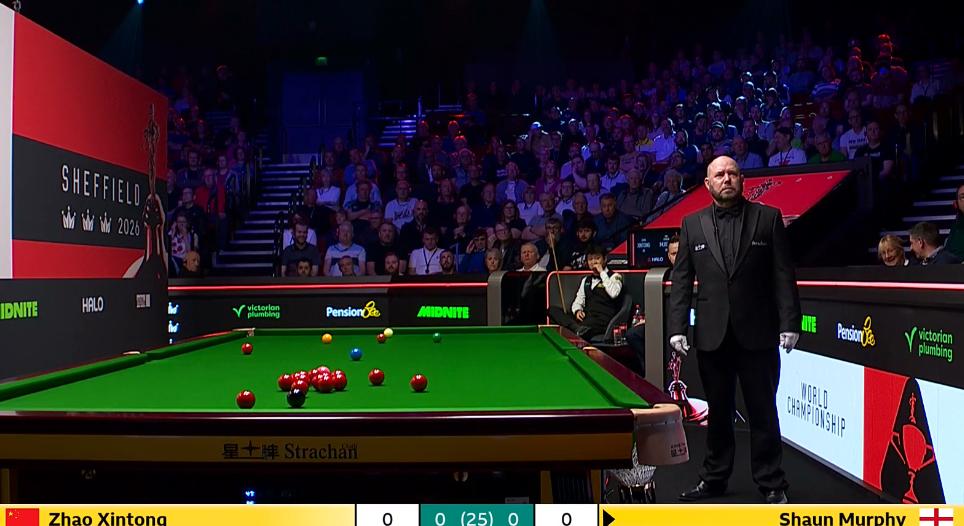 克鲁斯堡观众素质也很一般嘛！以前在中国打斯诺克比赛，但凡观众席发出一点声音，影