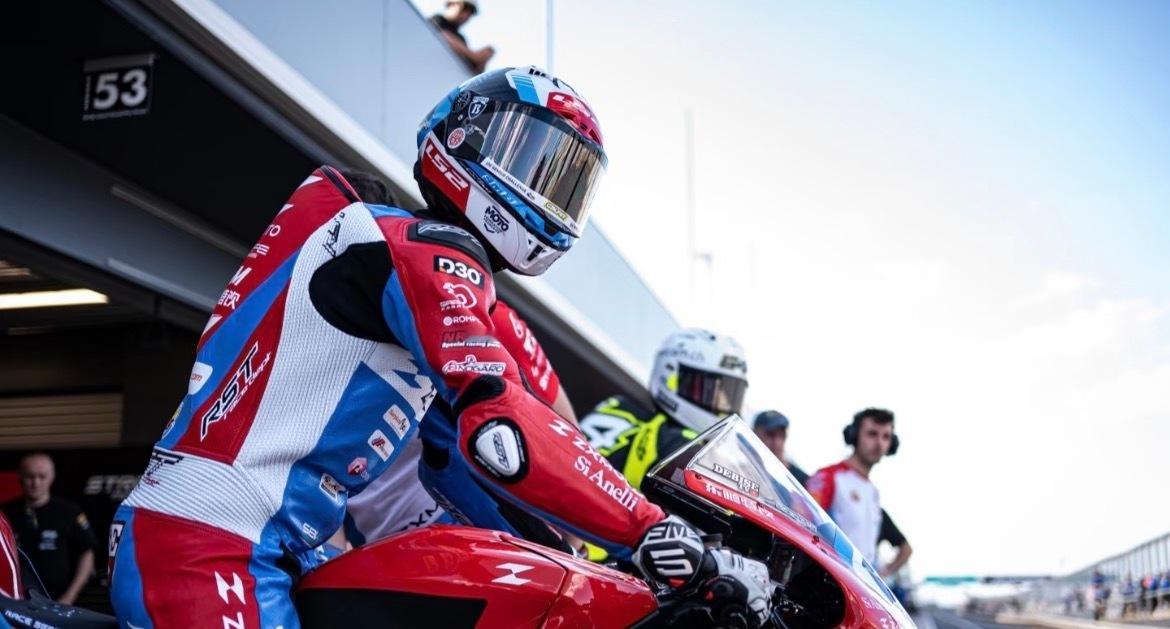 张雪机车在WSBK荷兰站WorldSSP组别第一回合正赛中获得了第四名，没能延续