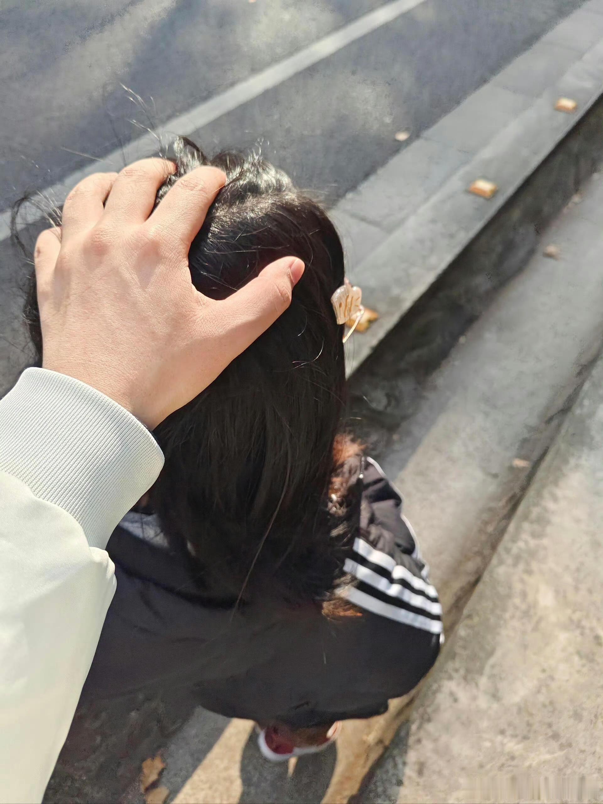 女朋友说这是女生的手，是真的吗❓！！！