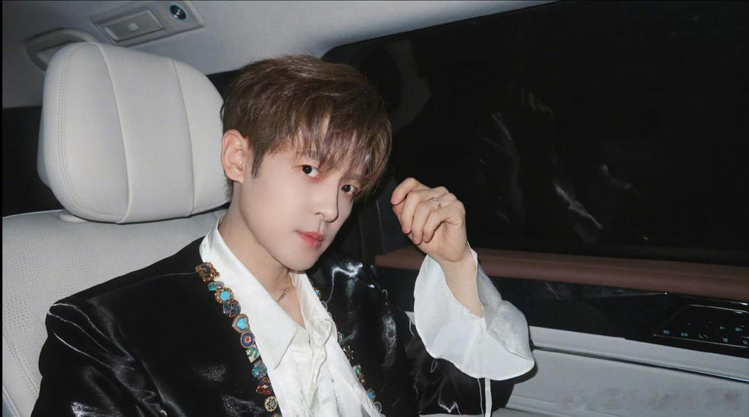 1.陈飞宇和孙千拍戏时磨合得不算顺，私下关系也没多热络。后来剧宣上综艺，孙千反而