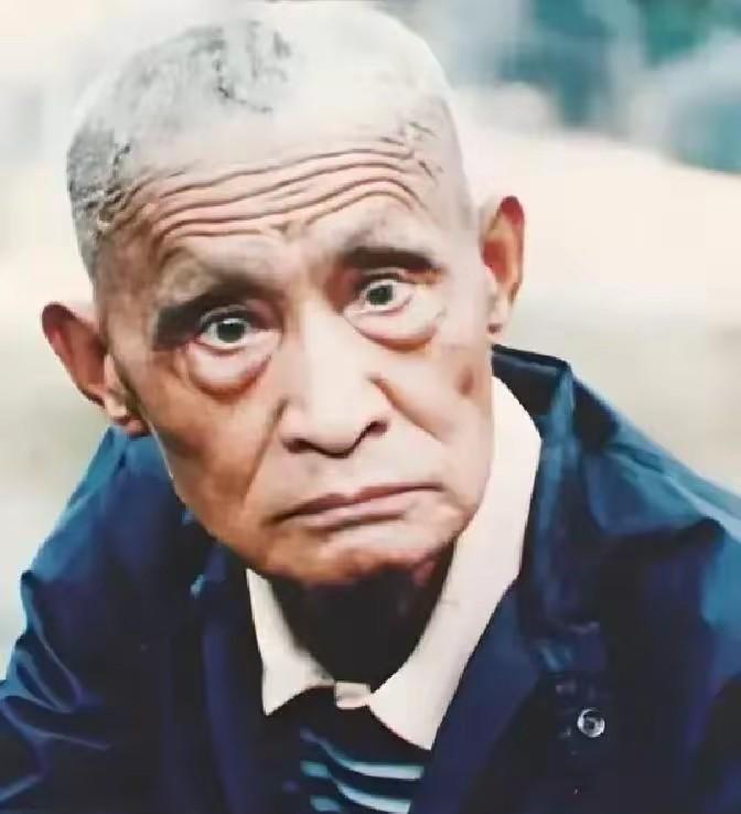 1930年，武术家万籁声在上海与德国拳击家克利比武，克利对万籁声说：“这瘦猴能接