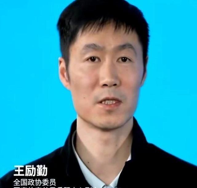 把队友当仇人，把赛场当后宫，这届“粉丝”正在用最恶毒的爱，毁掉中国体育。这几年