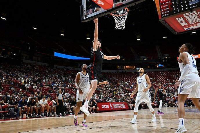 杨瀚森G联赛首秀暴露一大短板！11月15日G联盟比赛，杨瀚森首秀表现不佳，暴露