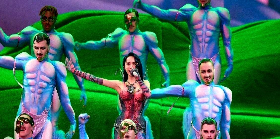 蔡依林2025巡演，36人舞团创纪录，妖男团日薪3000美元穿10厘米高跟鞋跳两