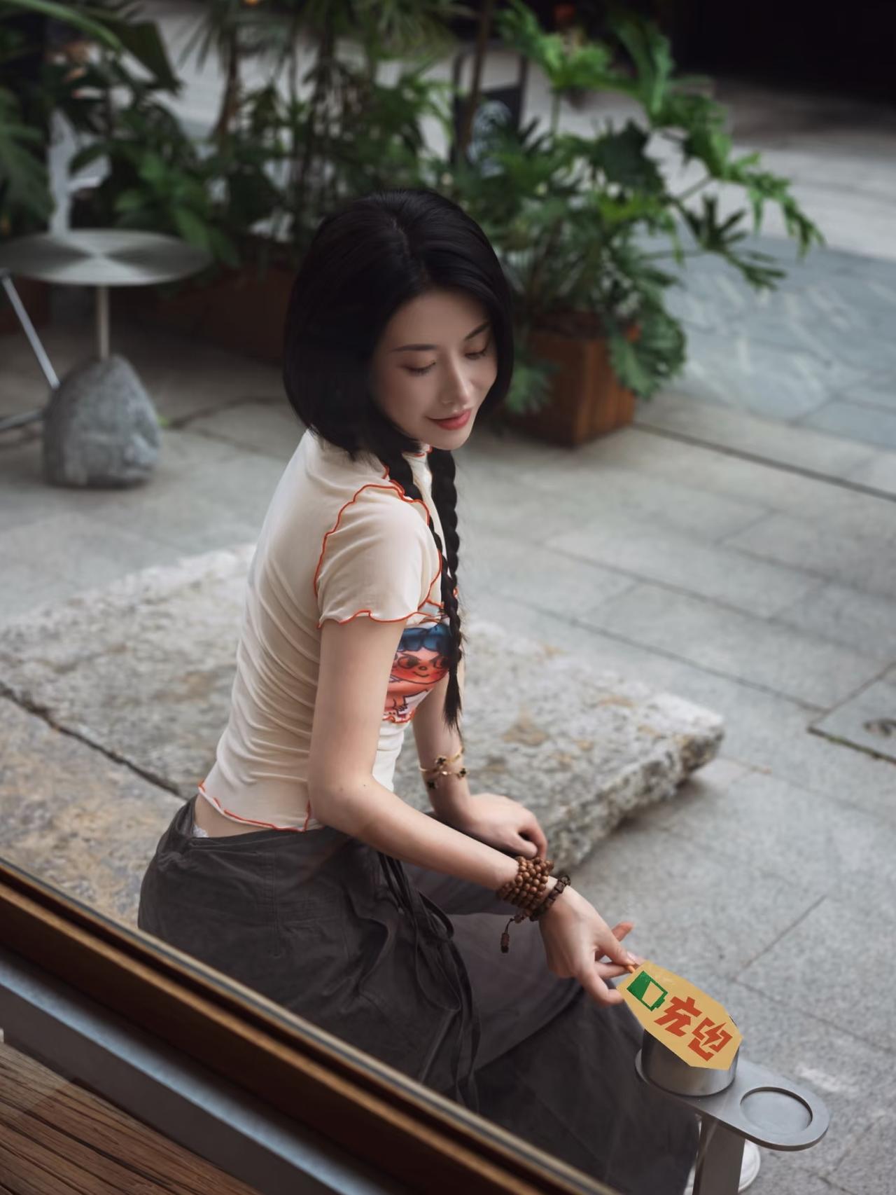 人像摄影，哈苏镜头下的午后咖啡时间