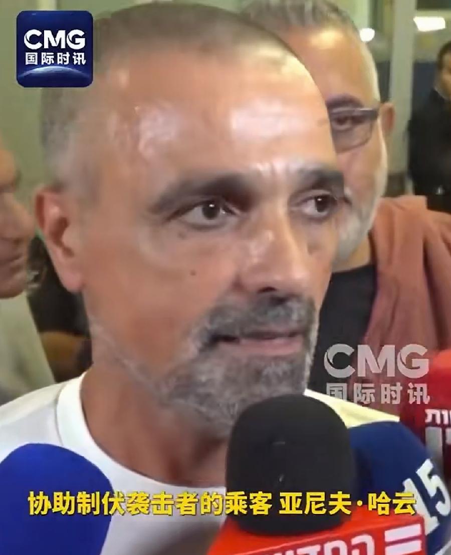 迪拜航空印籍英雄机长马查尔。30岁？这长得太捉急了吧？像至少50岁！不过一身年