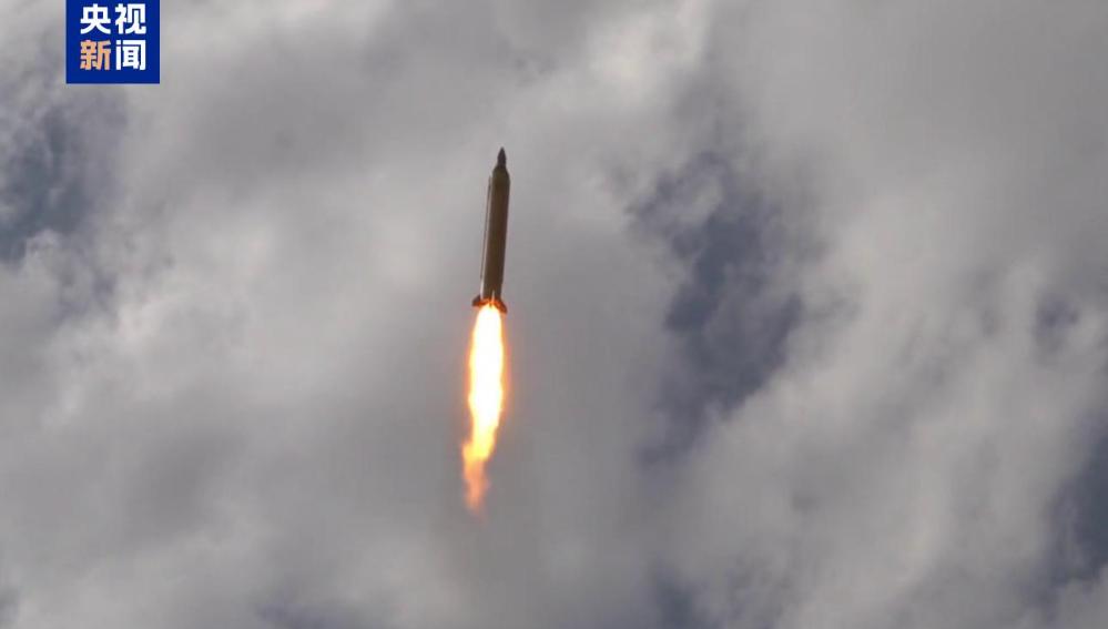 特朗普这回是真懵了，他估计打死都想不到，伊朗能疯到这份上。伊朗这回真的是杀红