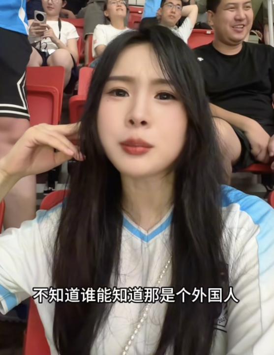 大连英博知名球迷绵羊祺对拉布亚德的表现非常不满意，他觉得拉布亚德都体现不了外援的