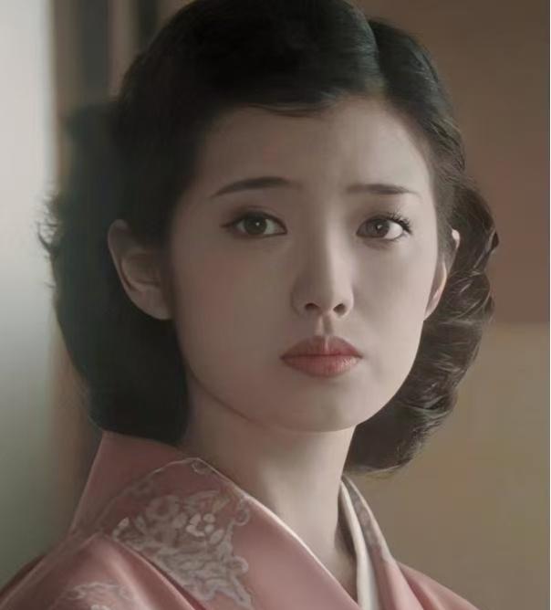 杨玉环没有在马嵬坡上吊自尽，而是暗渡陈仓逃往了日本？2002年，名噪一时的女星山
