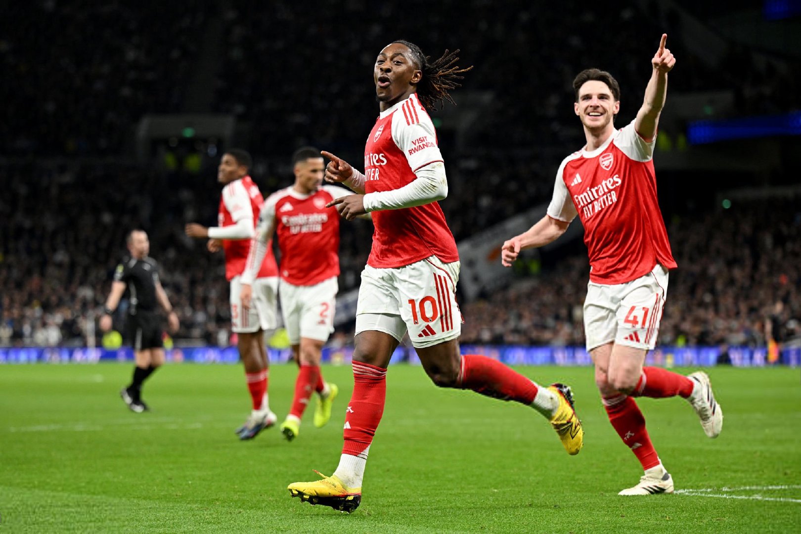 阿尔特塔谈埃泽的表现：“埃泽在过去两场对阵热刺的比赛中打进了五个球，这非常困难。