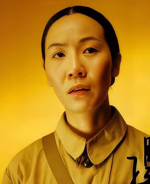 中国最丑女演员杨青，在北影面试时，被考官说长得丑，她以为没戏了，谁知考官接着说：