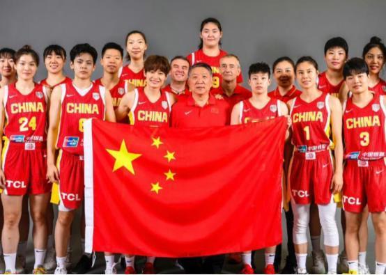 中国女篮半决赛对手出炉！宫鲁鸣重点夸奖两个人，还做出重大决定 北京时间7月