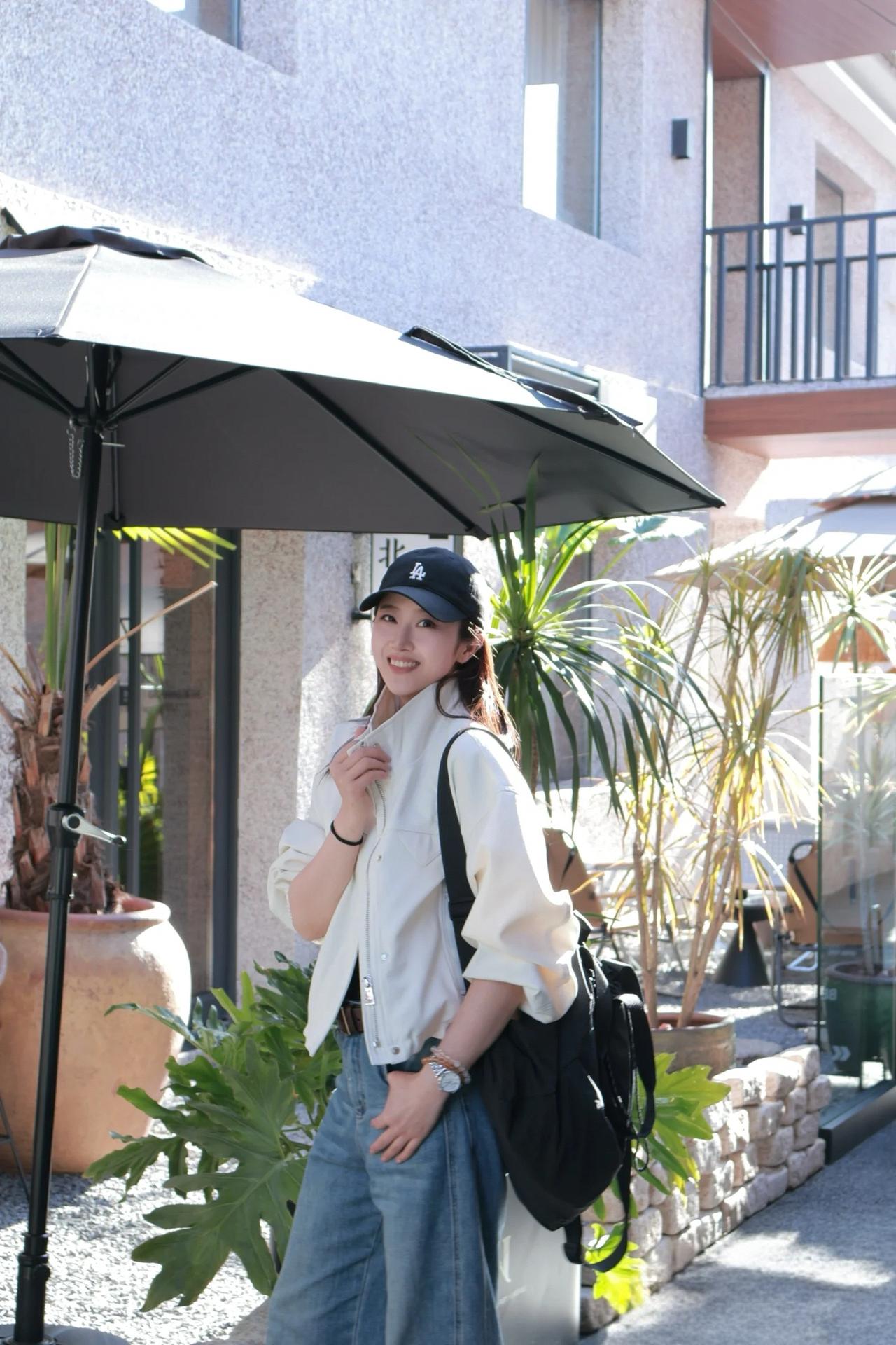 阳光明媚，轻松自在