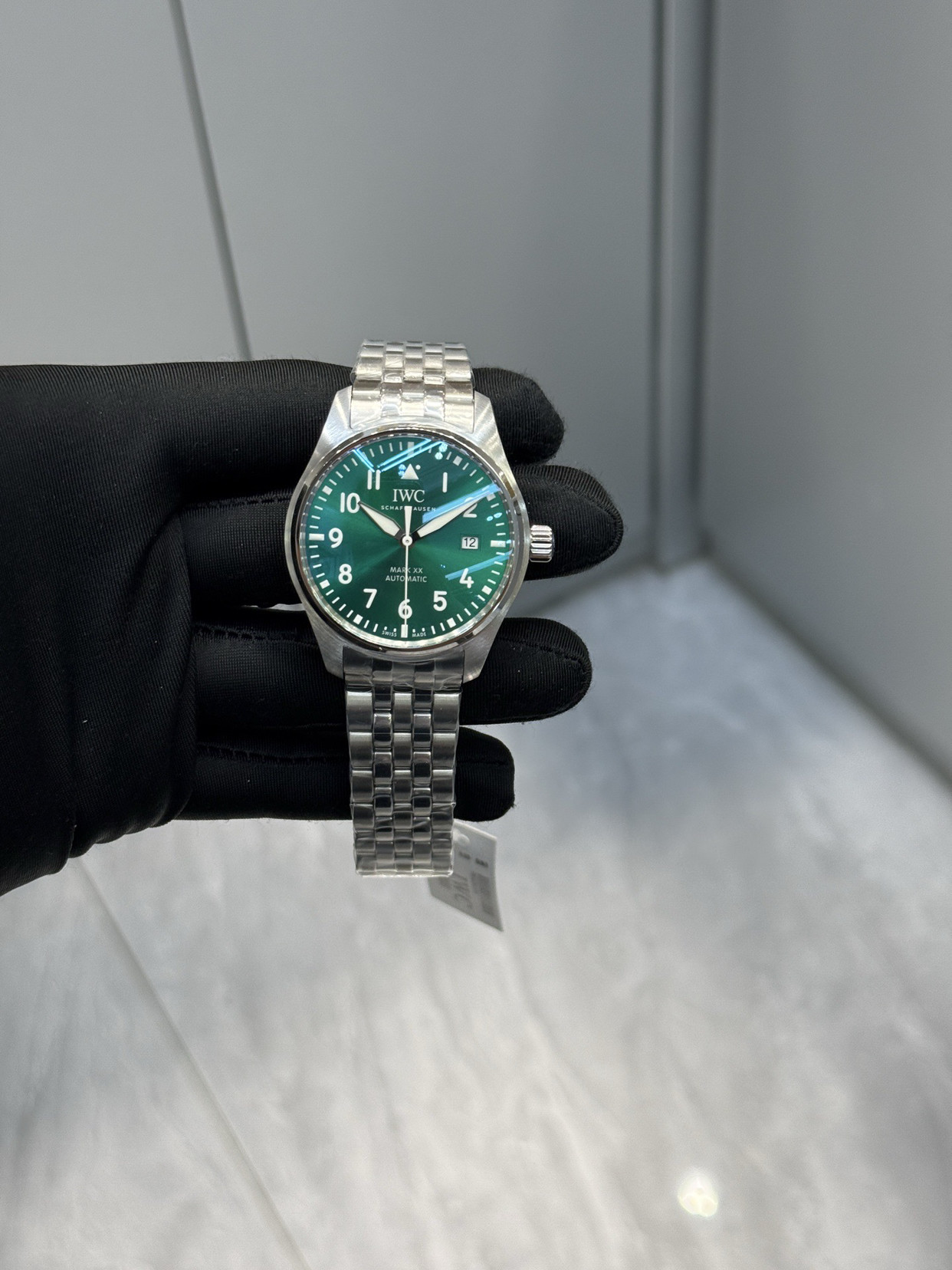 属于天空的优雅伙伴：万国马克十八“小王子”腕表“每个大人都曾是小孩，只是他们大多忘记了。”《小王子》