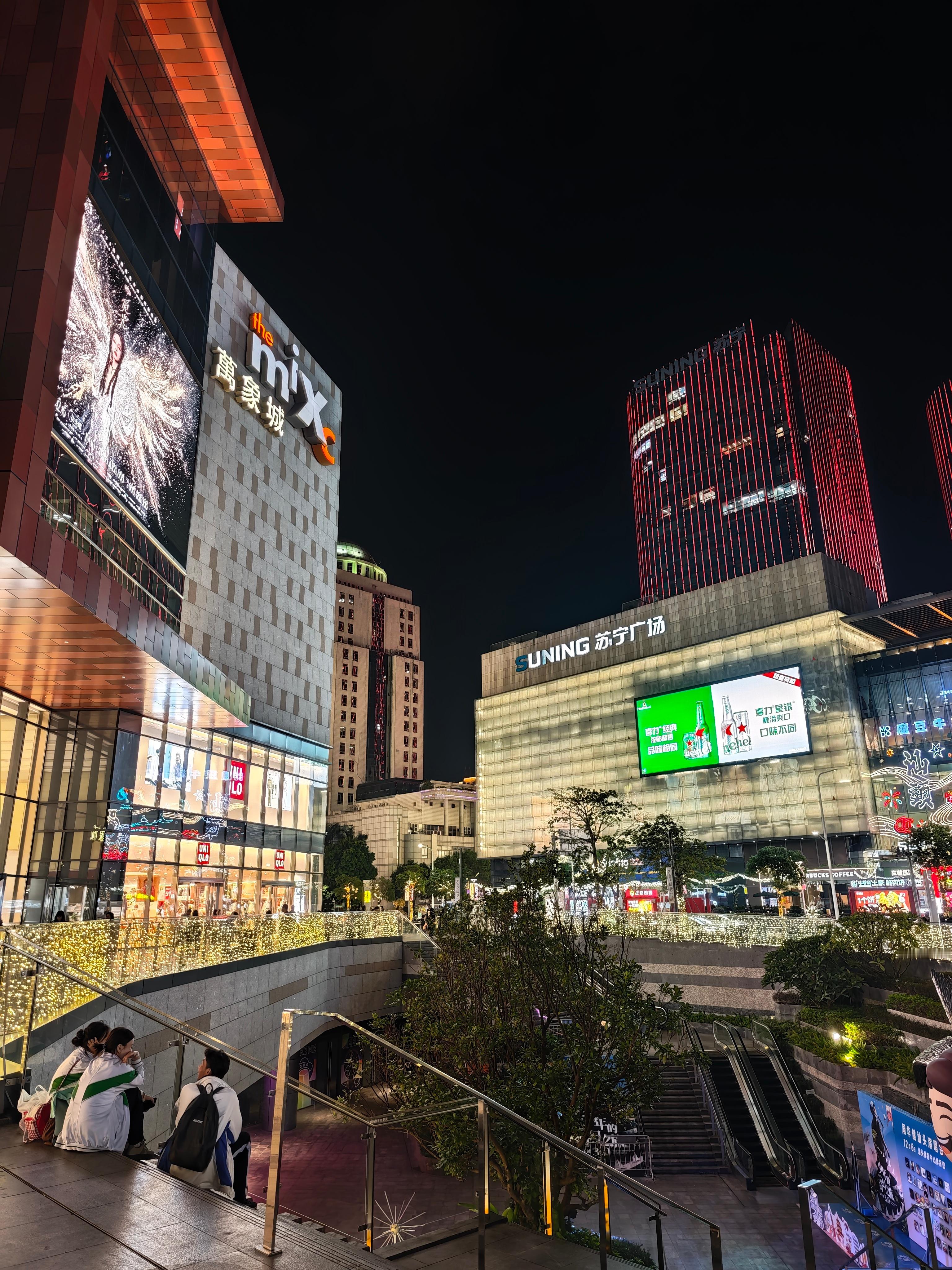 汕头这样的普通地级市竟然有万象城，属实没想到看来消费水平还是够高
