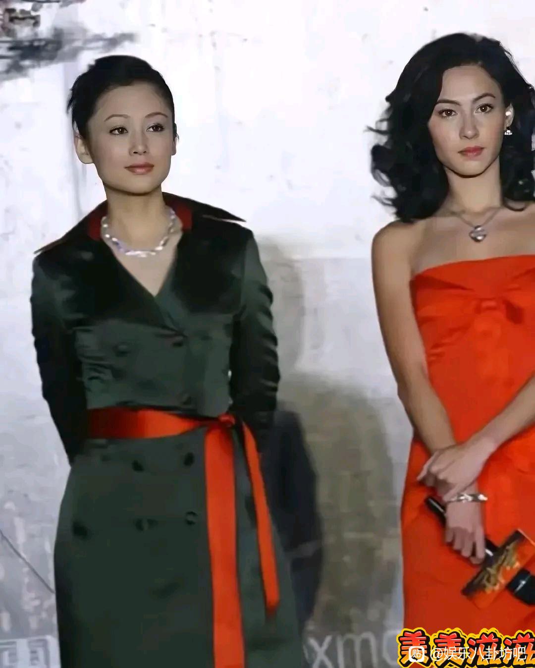 都说张柏芝是盛世美颜她和陈红都是五官精致立体的大美女，但当她站在年轻的陈红身边时