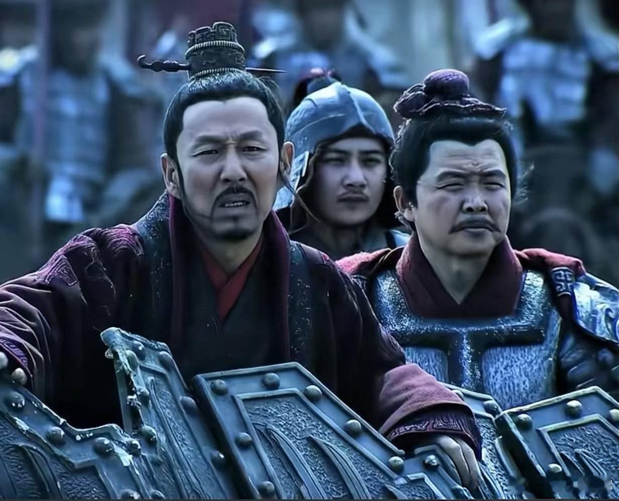 看到一张官方返图。这个眼神就确实很代入当年刘邦的感受了