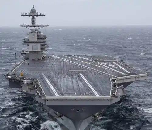 要是真打起来，中国导弹能不能把美军航母给干掉呢？答案是，几乎没可能，哪怕是鹰击-