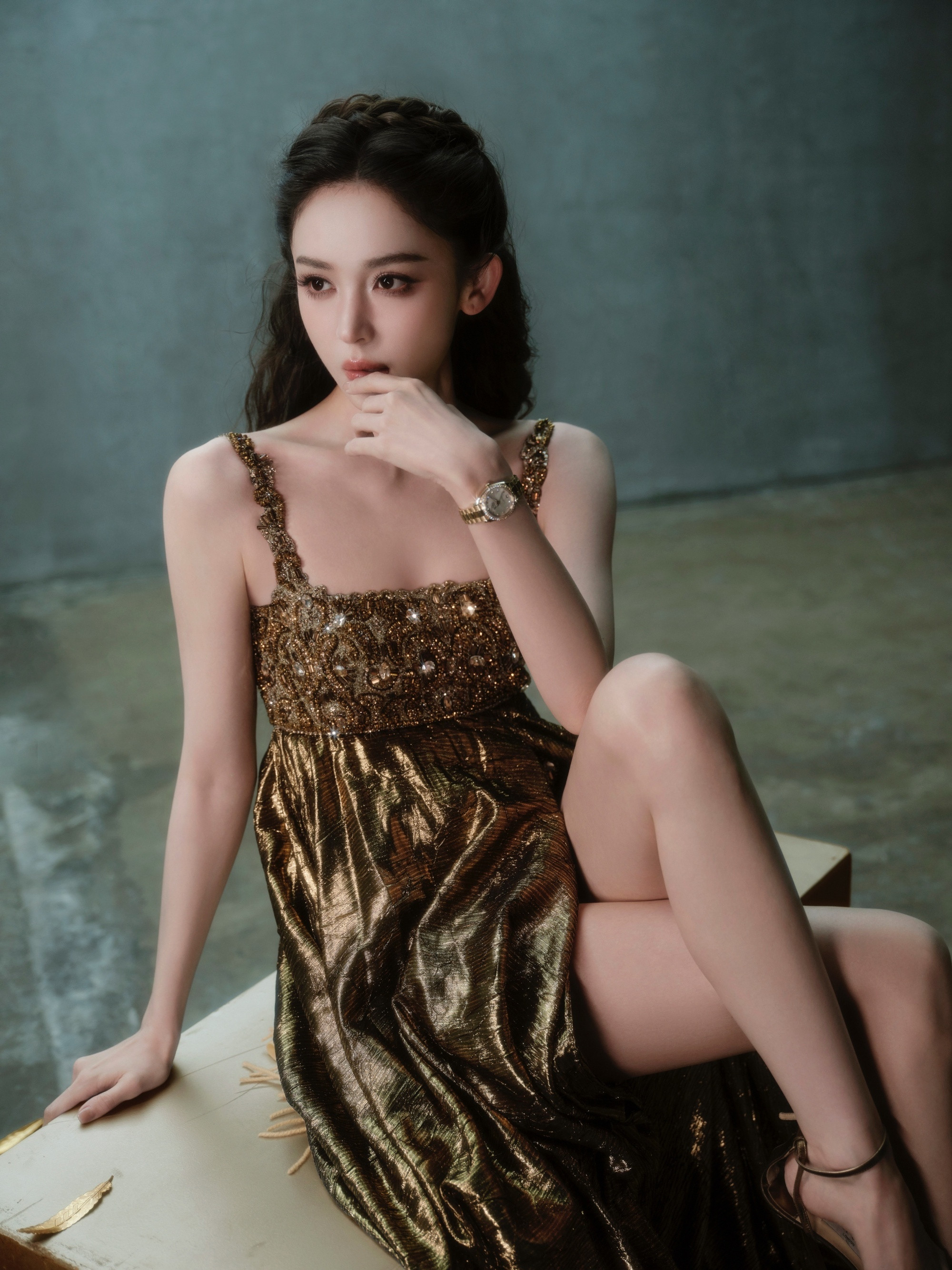 娜扎说坐尊界整体感受很棒哇偶这个娜扎好美啊啊啊站在尊界S800又有一种不一