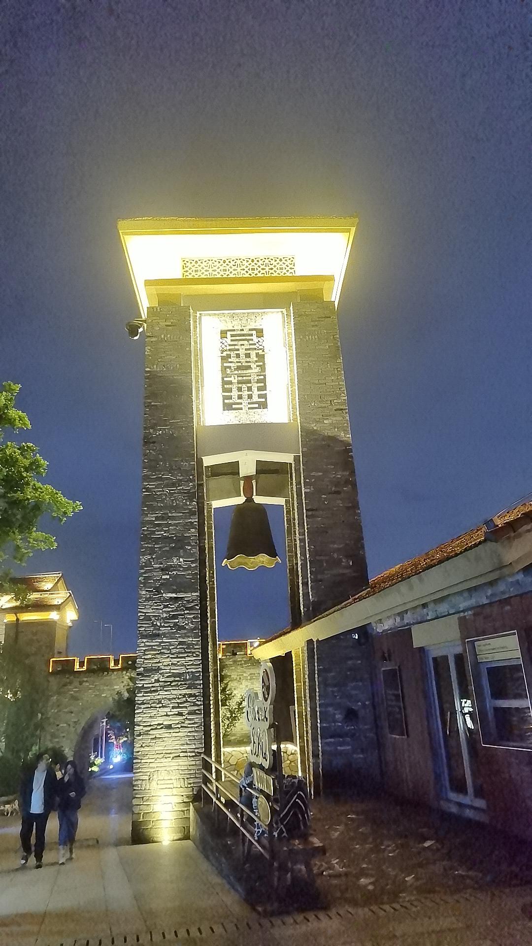 今日运势：丙午年壬辰月庚申日2026.4.16日鼠：中吉多有喜事牛：利