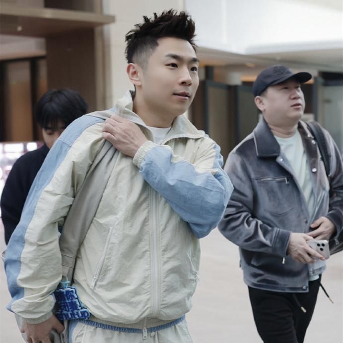 张鹤伦带队演相声剧，张九南继续全勤！德云社发布最新节目单。大家比较关注的，就是成