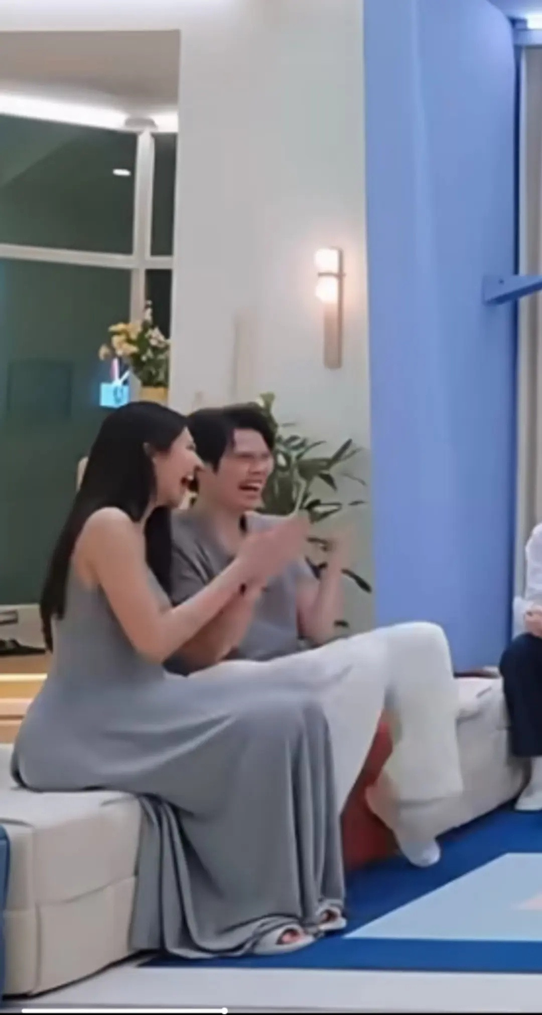 孙模仿雨的时候这两公婆怎么笑得最开心心动的信号​​​