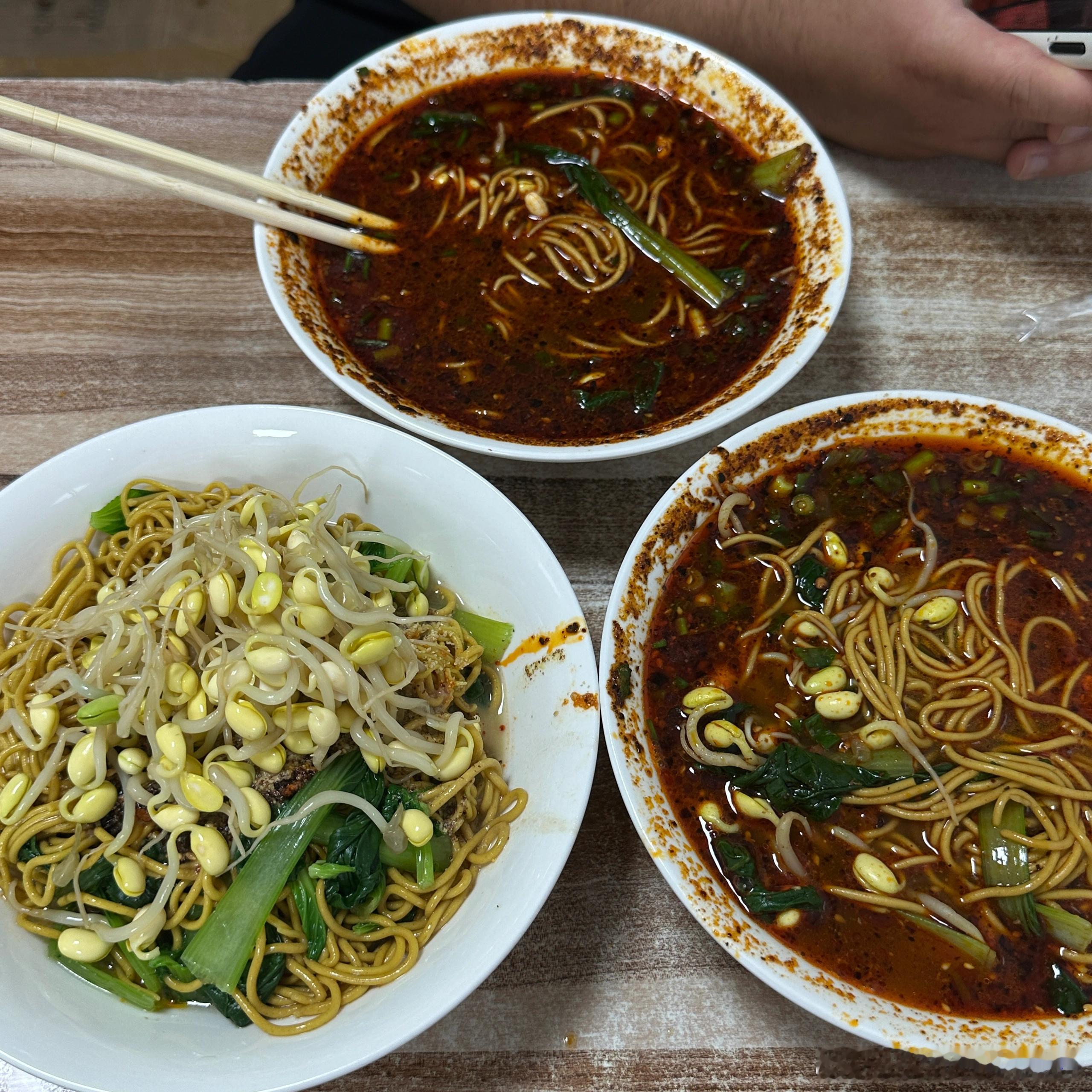 打工人的早餐，哈哈哈哈周四周五一起发，昨天忙忘了嘻嘻嘻，在忙也得好好吃早饭，上班