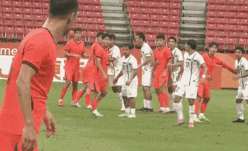 爽之爽之！U23国足这场直接变打法，高位逼抢压着泰国揍，把对手整懵了！不再死守打