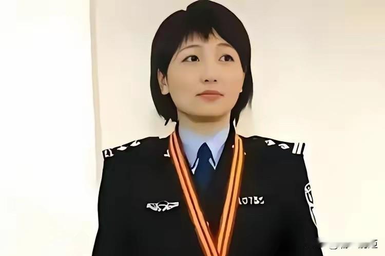 聂海芬被称为当代狄仁杰，破案率100%，叔侄冤案把她拉下了神坛，她曾经对着镜头斩