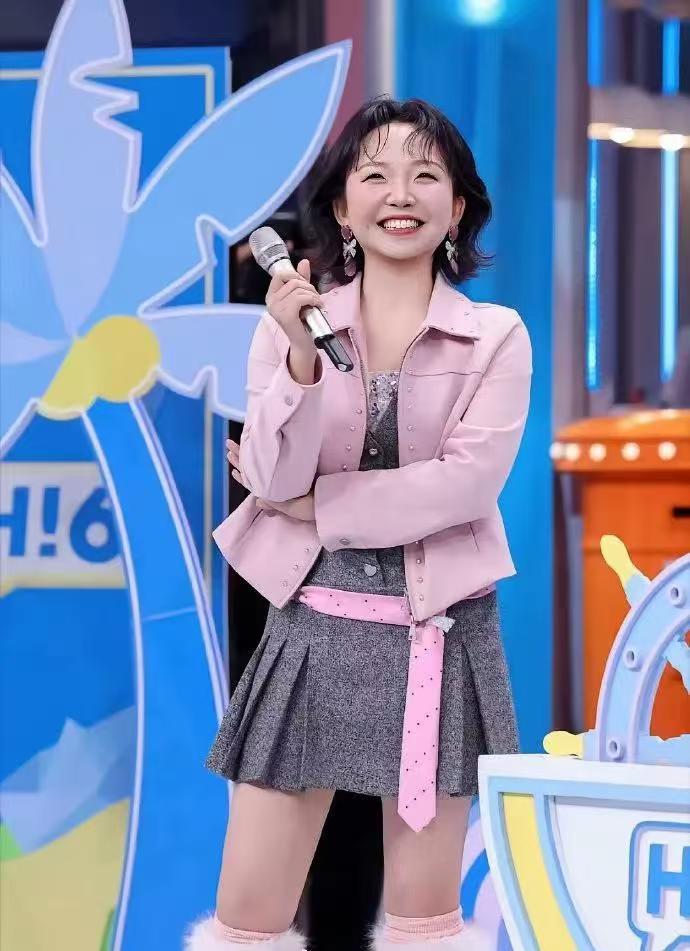 辣目洋子也减肥成功啦？？？