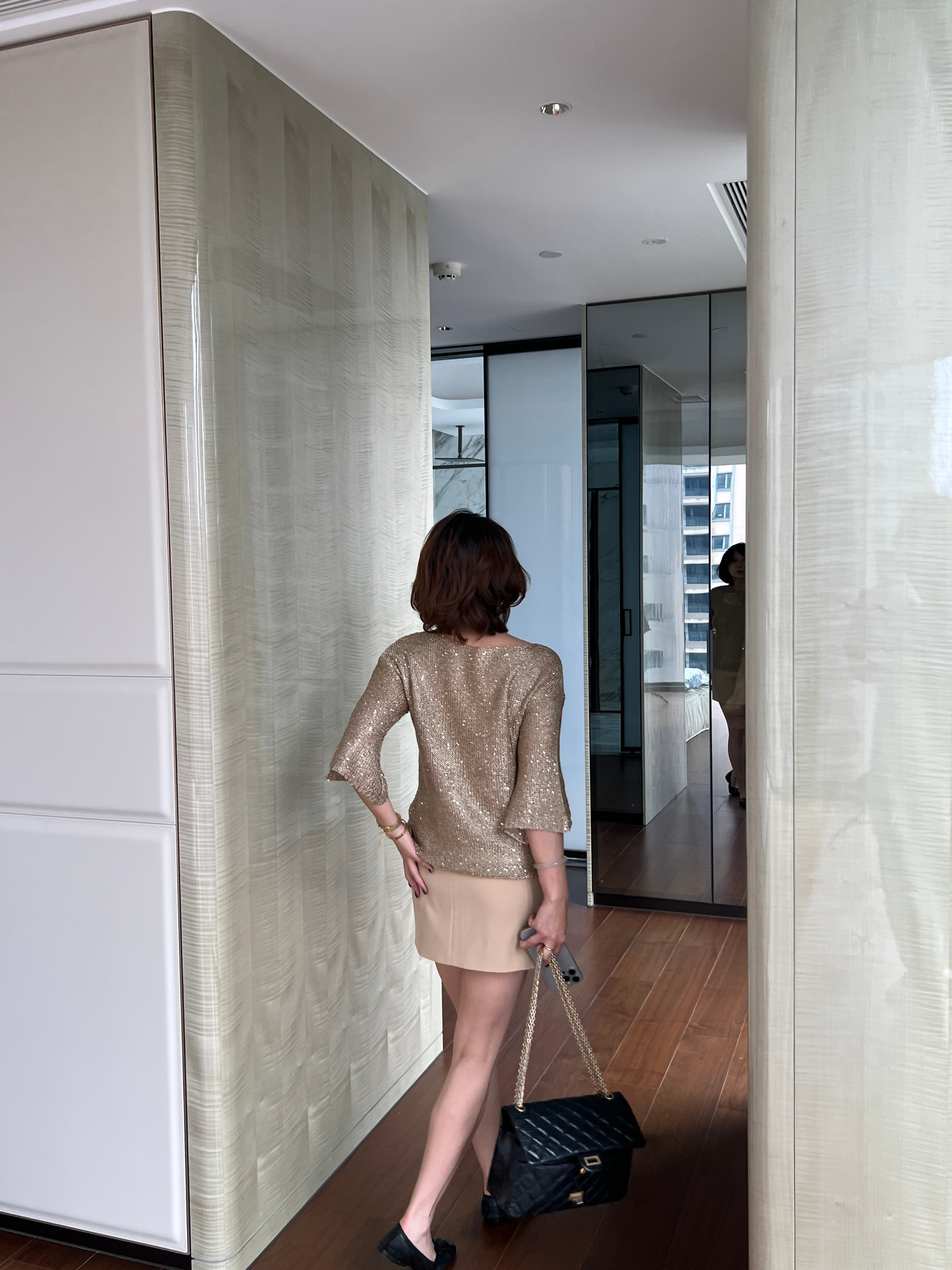 “软黄金”织衫