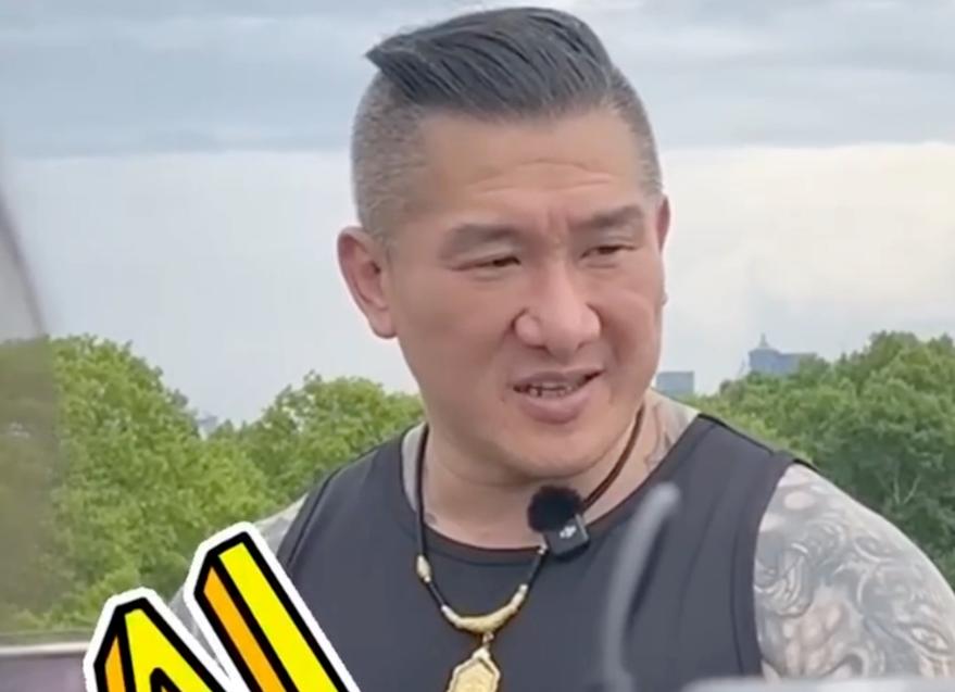 好消息，馆长又要来大陆了！馆长十月二十五日到北京。这是他第五次来大陆