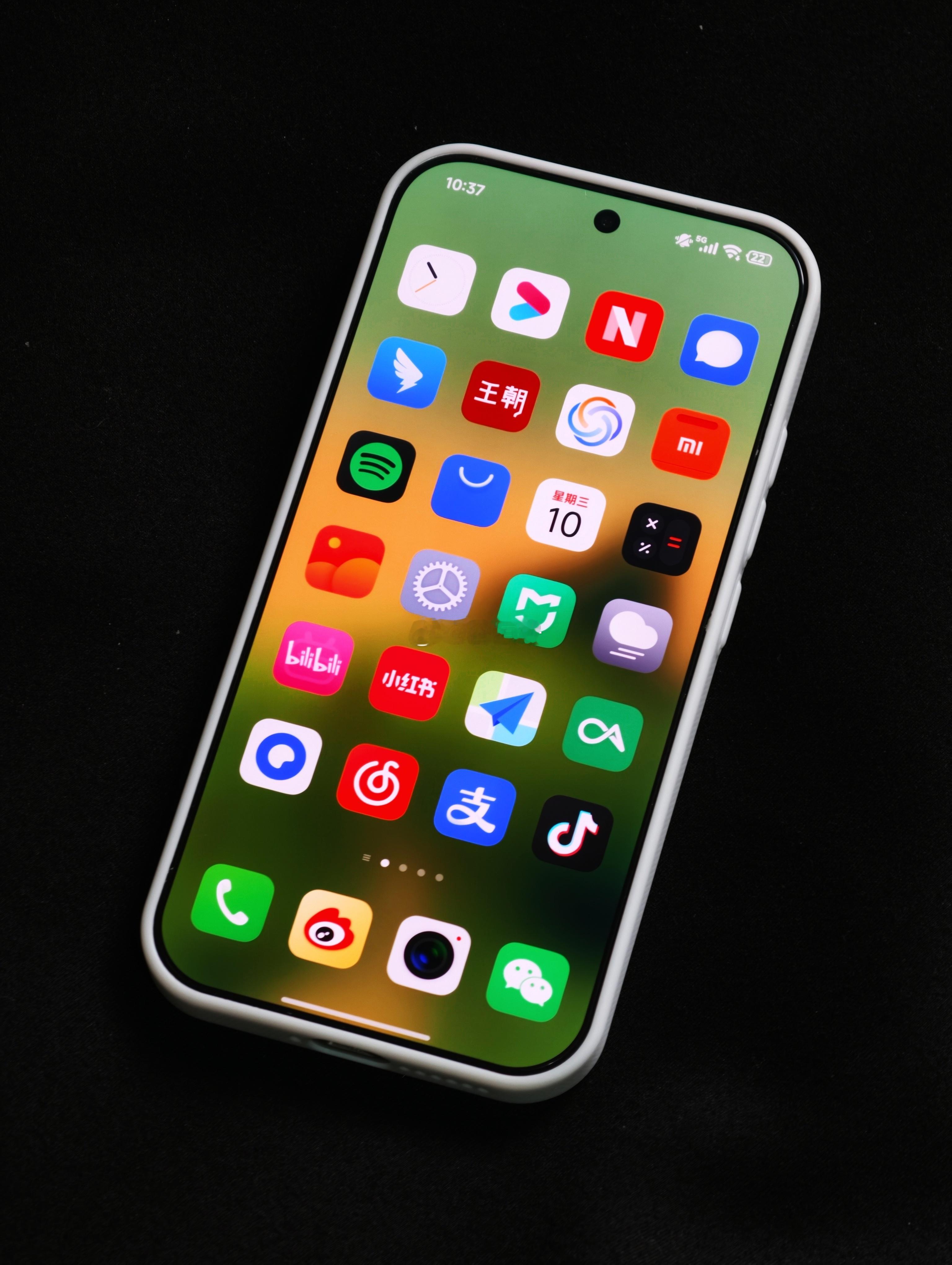 网友做的小米17pro背屏壁纸，太有才了