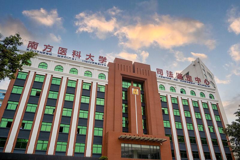 痛心！南方医科高材生坠亡，本想当一名好医生，细节曝光太心酸朋友们，你敢相信吗