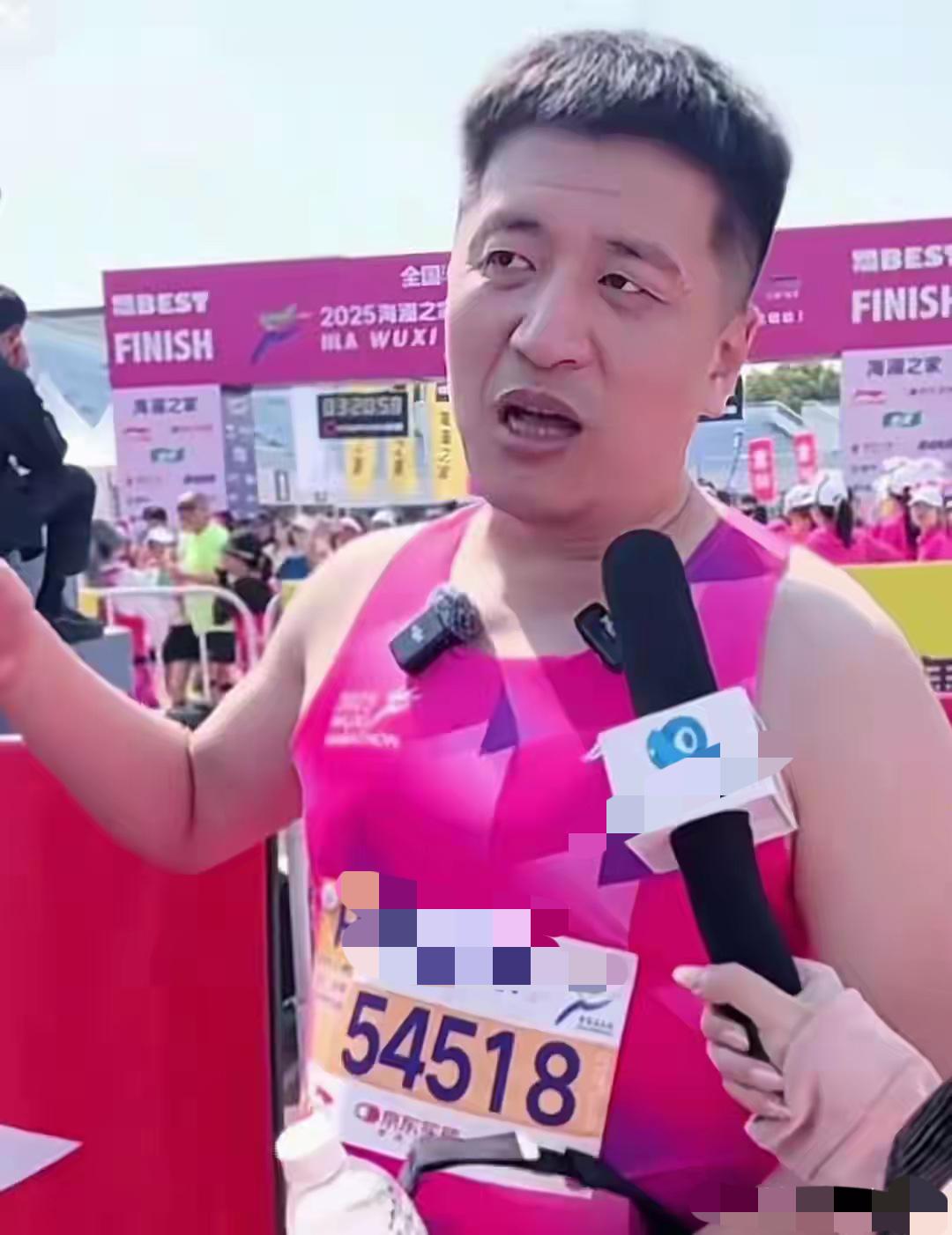 张雪峰真是心大，心脏本来就不好，为什么还要跑马拉松呢！正常人跑马拉松跑完，心脏