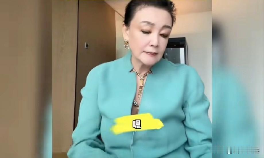 看了战兰这几天的直播qie片有跟我一样想法的么----她并没有看上去那么开