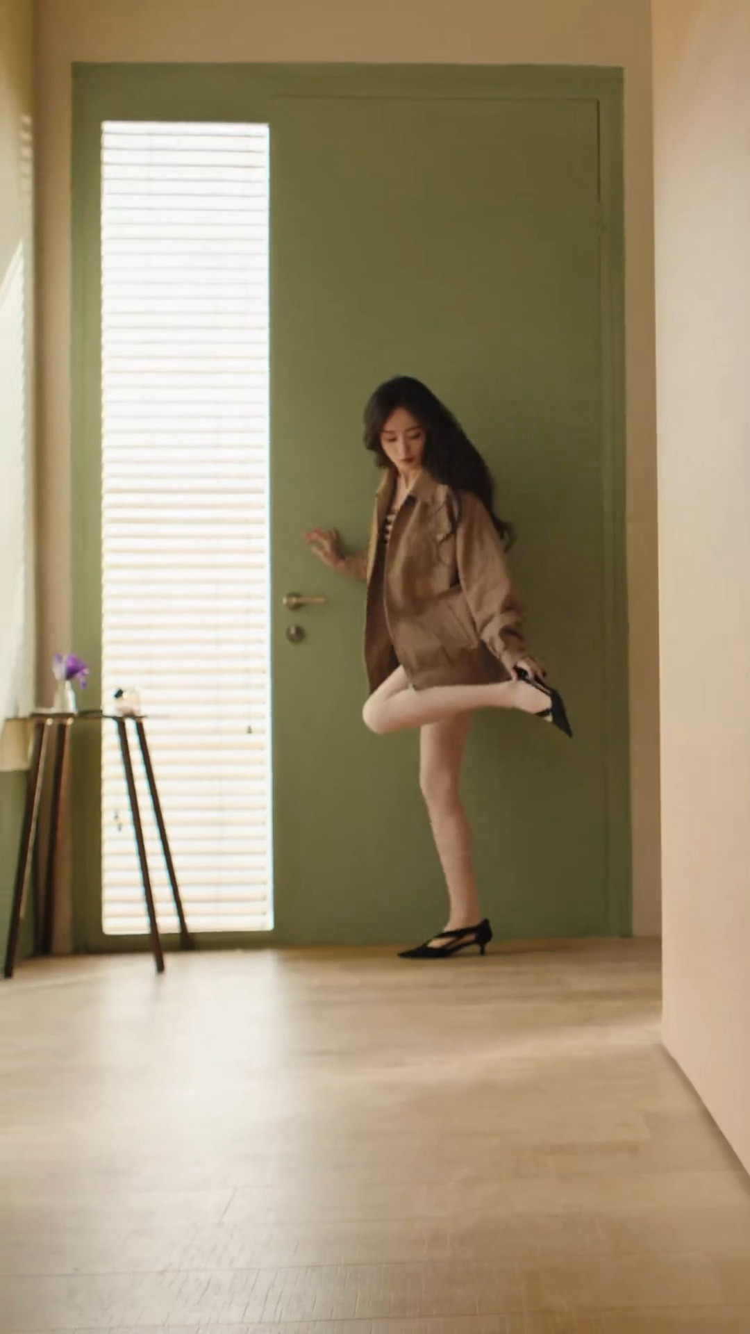 Prada就这样给我们杨幂腿控手控送福利