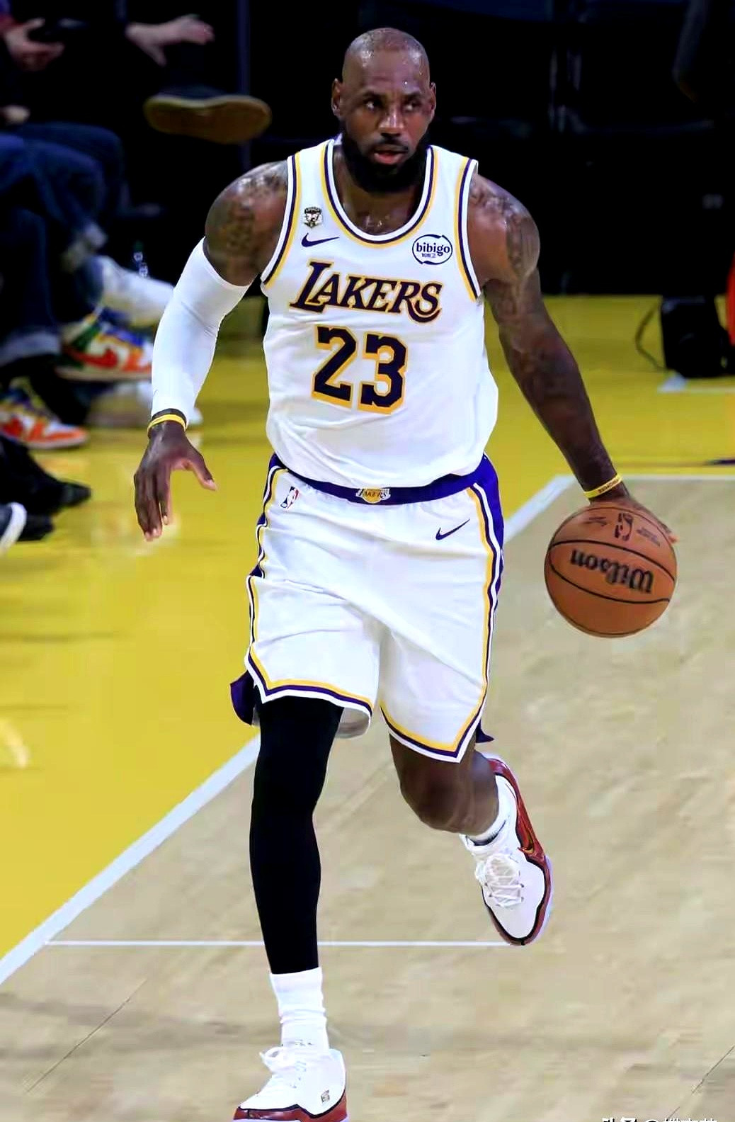 41岁的詹姆斯，季后赛打得跟个新秀似的！2026年NBA季后赛...