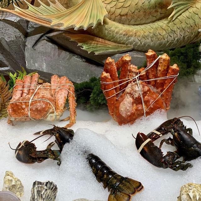 海鲜还安全吗？医生提醒：若不想进医院的话，这3种就不要再吃了海鲜一直以来是餐