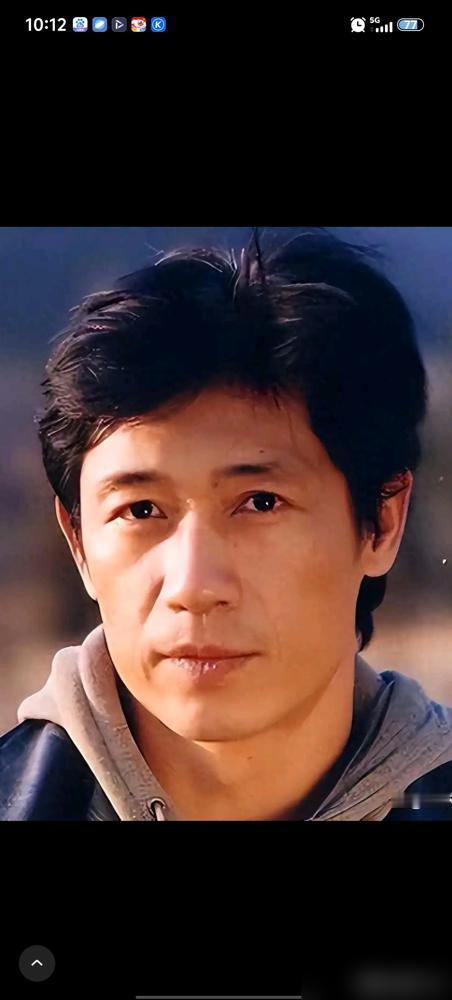 演完《牧马人》爆红，丛珊回到中戏，衣柜里的衣服被人剪烂，老师当众冷嘲热讽。你