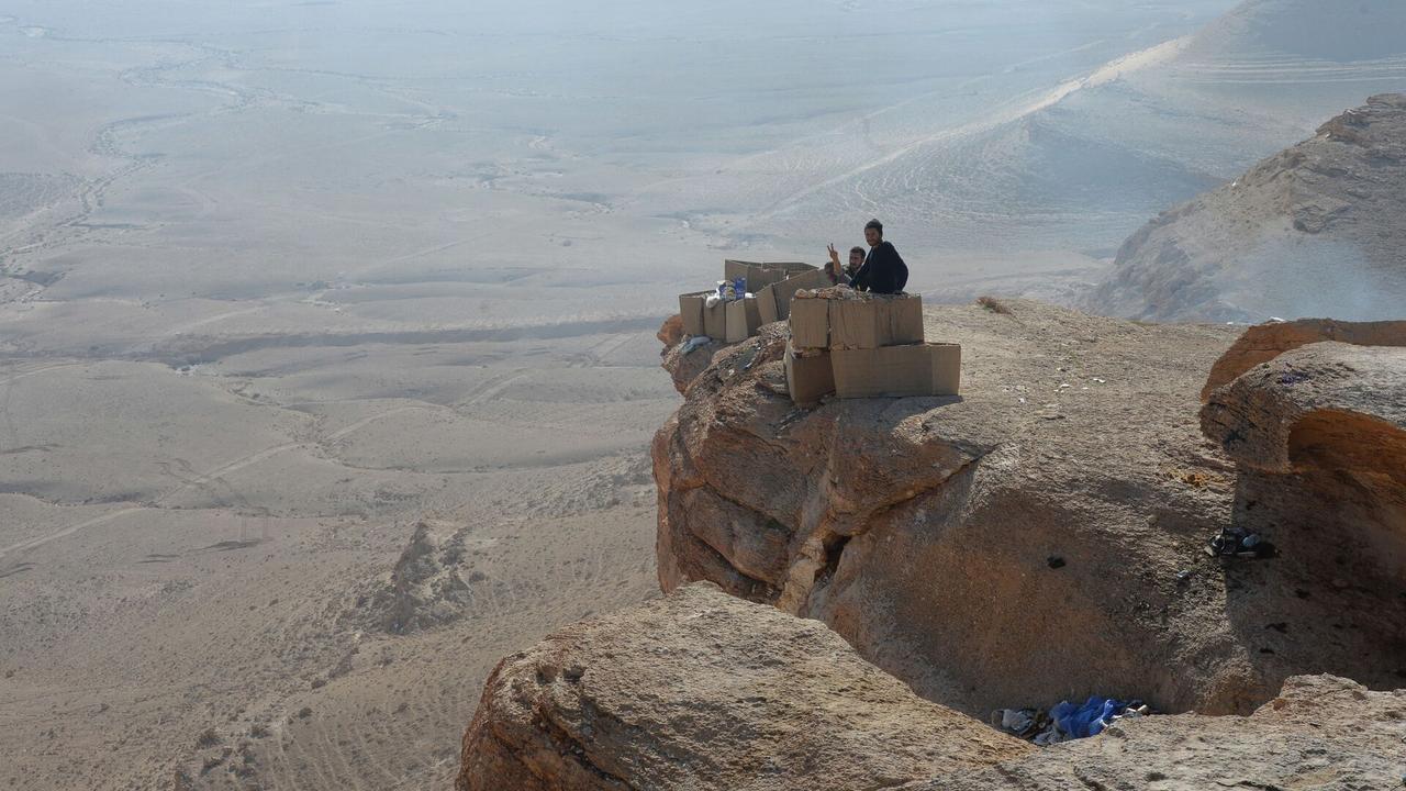 真主党称对海法以南的以色列军事基地发动袭击俄罗斯卫星通讯社2026年3月2