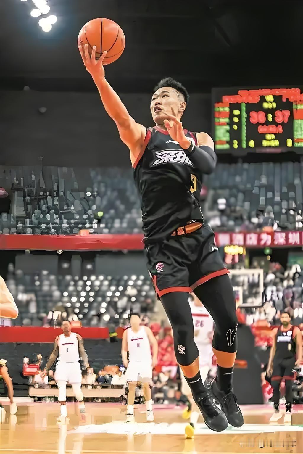 史密斯41分献准绝杀！深圳96：95险胜新疆，看看球员数据，谁是赢球功臣？！