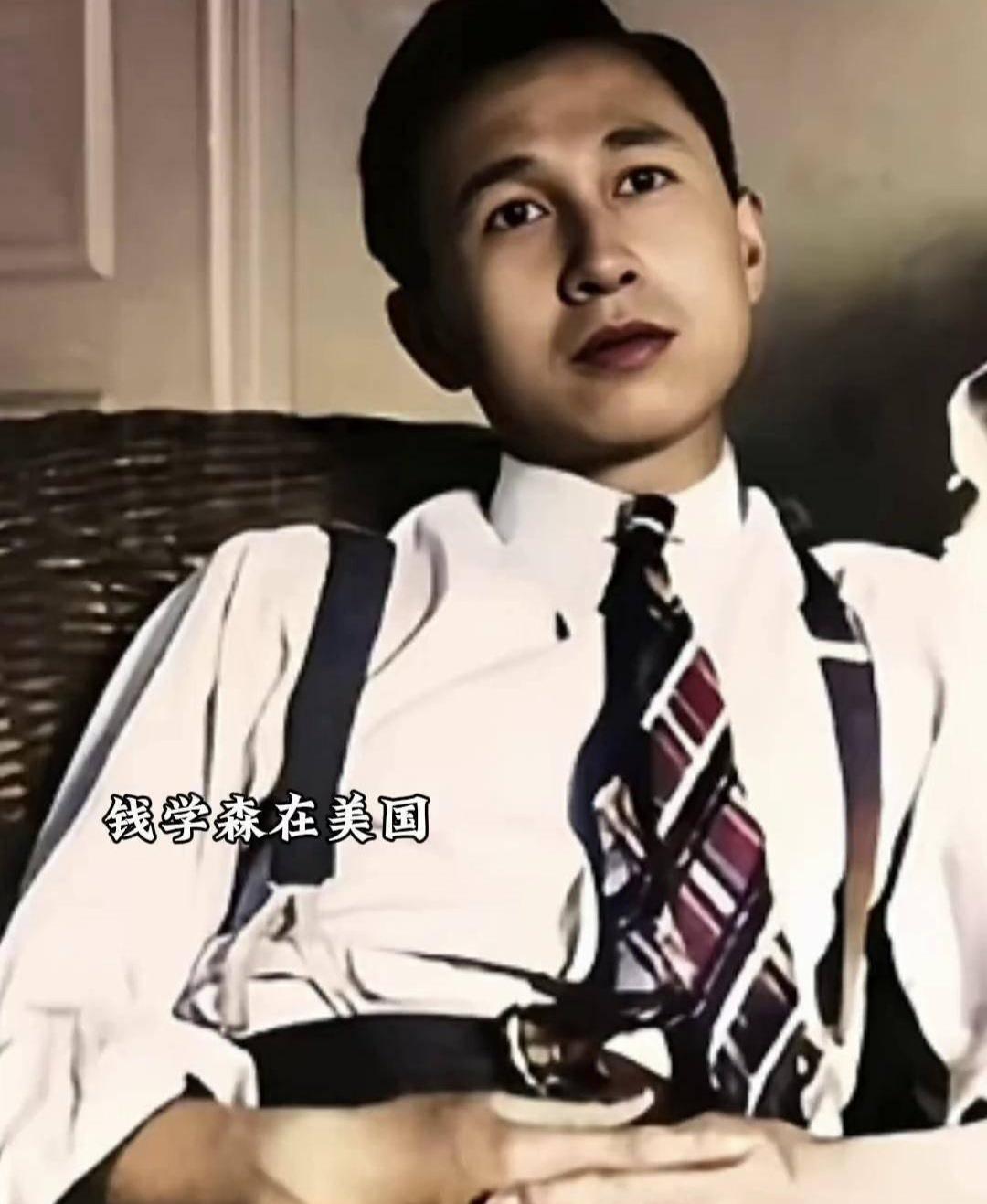 学识不及他万分之一就算了，帅气也不及人家的万分之一，心塞。以前看陈坤演钱