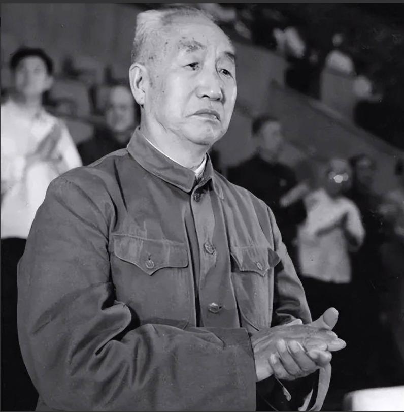 十大元帅中，徐向前徐帅的军事能力是被严重低估的，这与他一向低调有很大关系，实际上