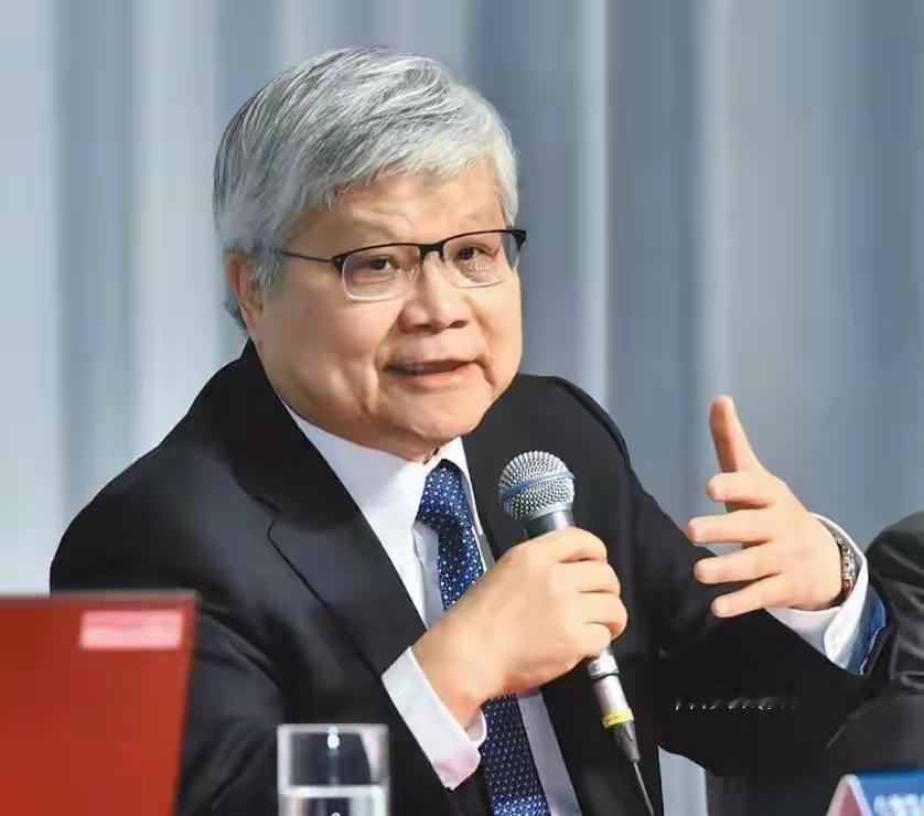 台积电被美国坑惨后终于急着回头找补！当初被2800亿美元芯片法案勾了魂，砸重金在