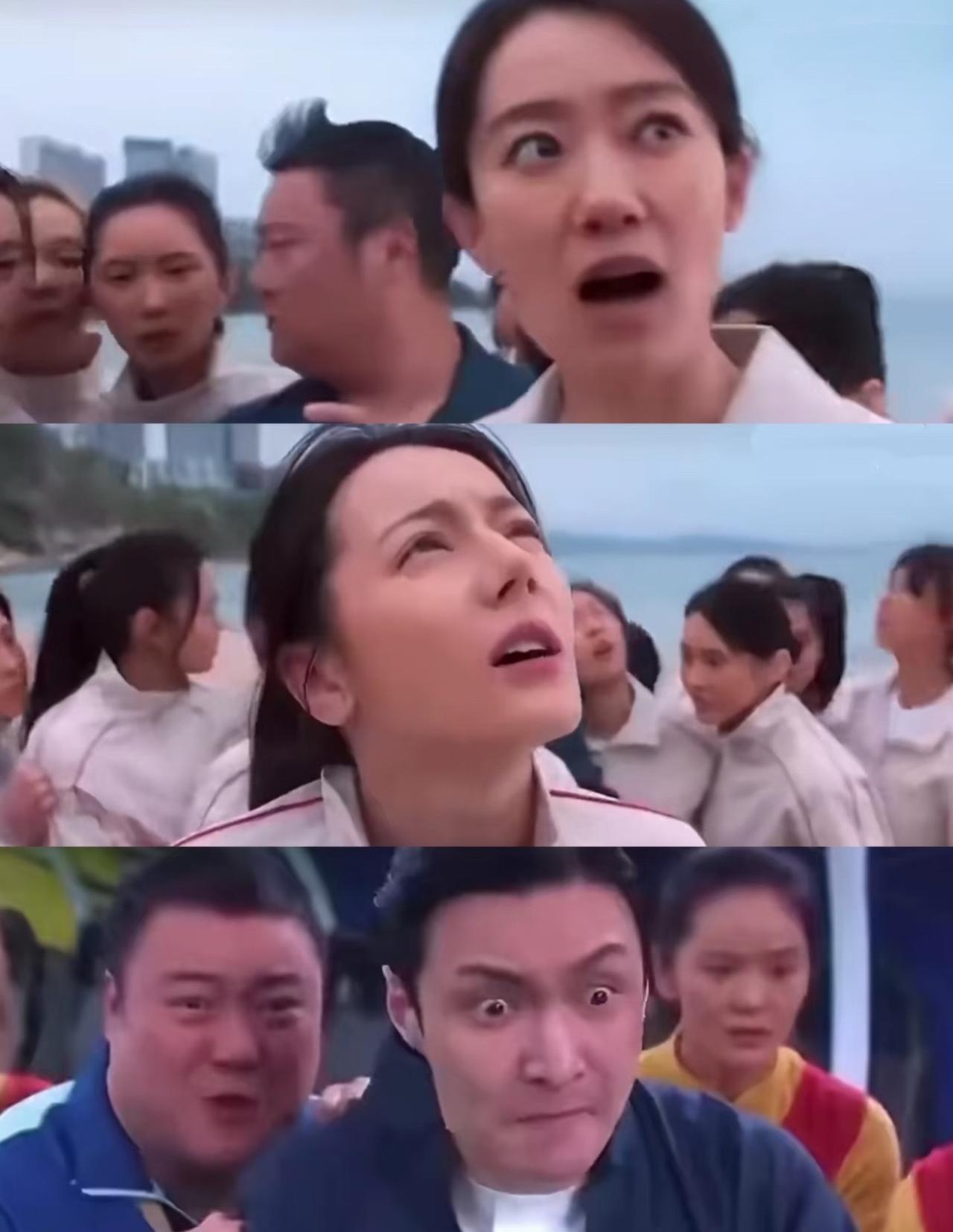 下图是捡到的一张《功夫女足》三位女主剧照，品品能破30亿吗？随着《功夫女足》