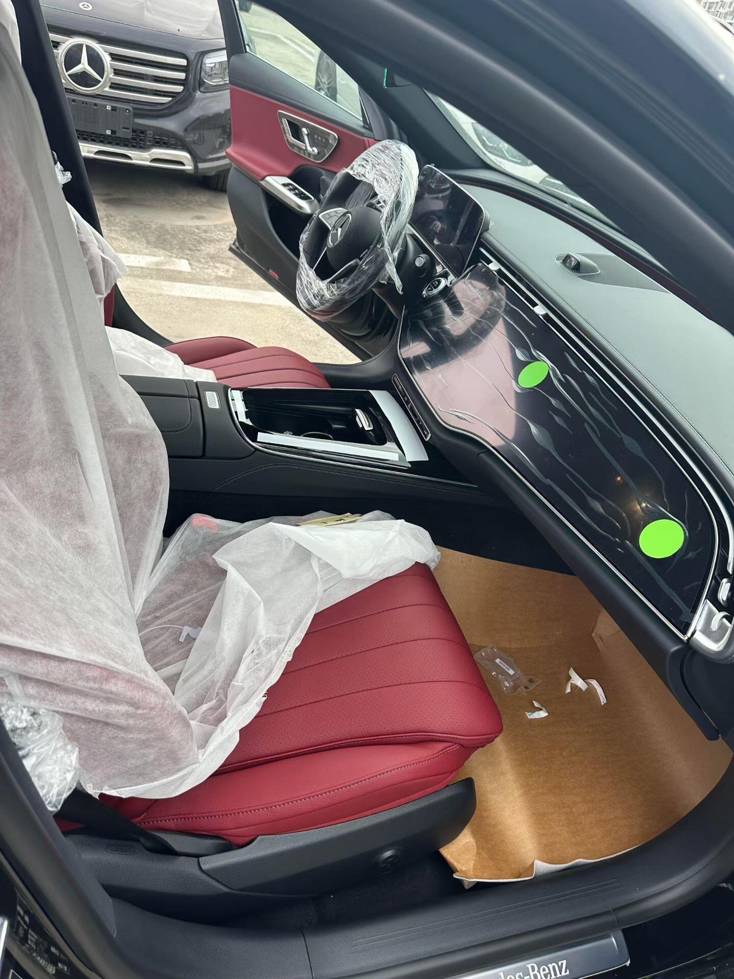 全网孤品一枚 E300L豪华运动，孟加拉红内 配色堪称完美，黑红运动...